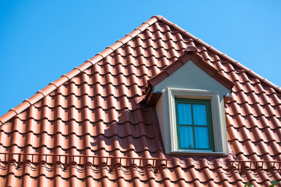 Single Ply Roofing Versus Traditional Roofing Materials in Hilton, NY Single Ply Roofing Versus Traditional Roofing Materials in Hilton, NY